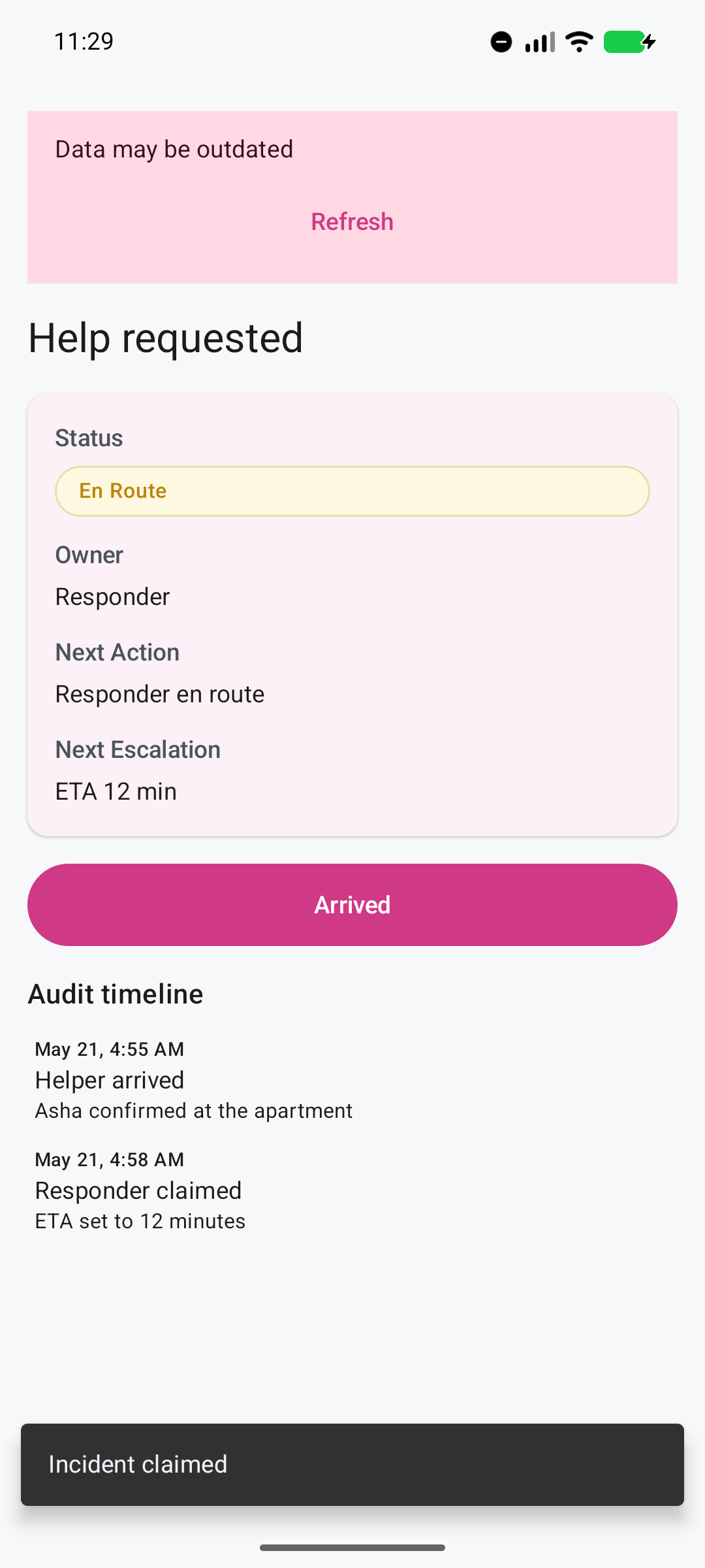 Ruxum responder view showing an en-route incident, 12-minute ETA, arrival action, and audit timeline